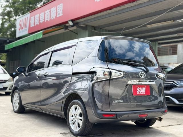 歡迎視訊賞車。五人座豪華+有電動側滑門、定速、盲點偵測、恆溫空調、免鑰啟動、AEB自動緊急煞車、車道偏離警示。可全額貸款  第4張相片