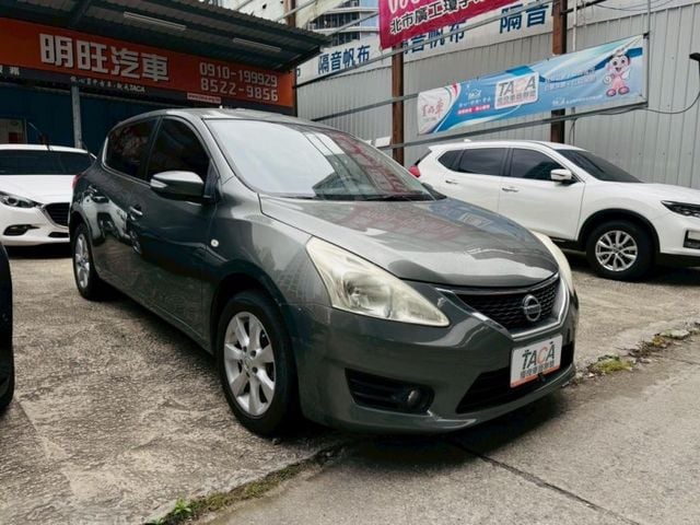 Nissan  Tiida  第2張相片