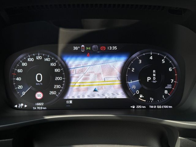 Volvo  XC40 Volvo XC40 低里程保證 Lv2 盲點 360環景 原  第9張相片