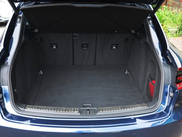 PORSCHE  Macan  第10張相片