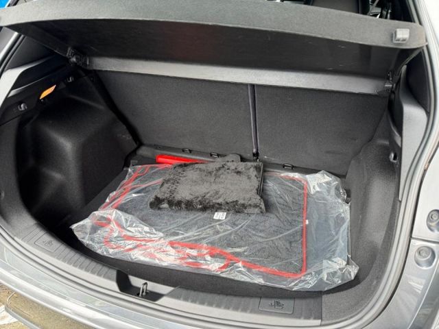 Toyota  Yaris  第13張相片
