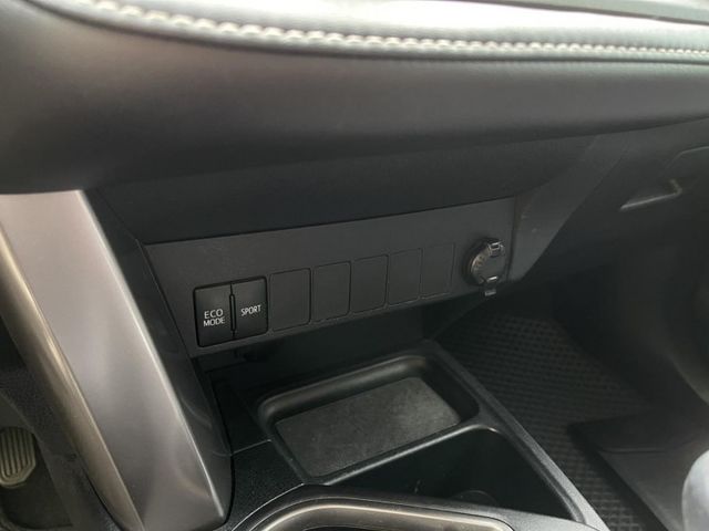 Toyota  RAV4  第3張相片