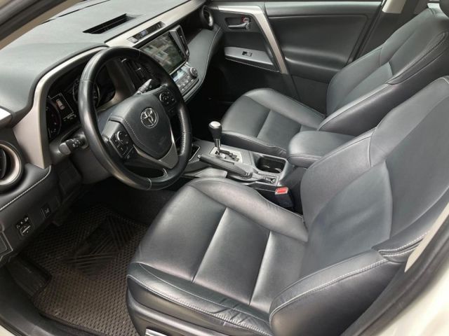 Toyota  RAV4  第10張相片
