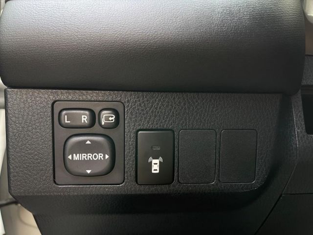 Toyota  RAV4  第14張相片