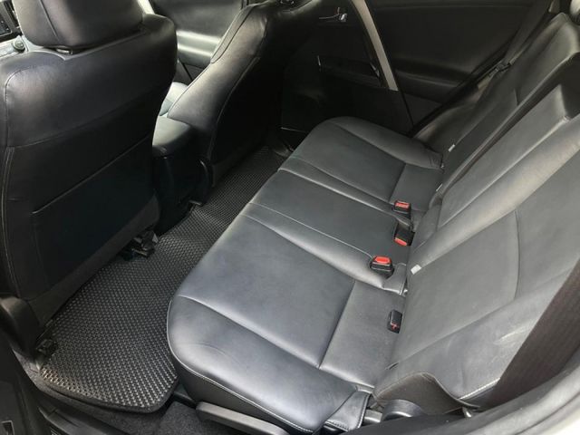 Toyota  RAV4  第16張相片