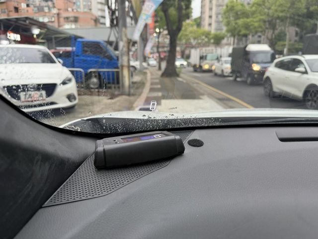 Toyota  C-HR C  第8張相片