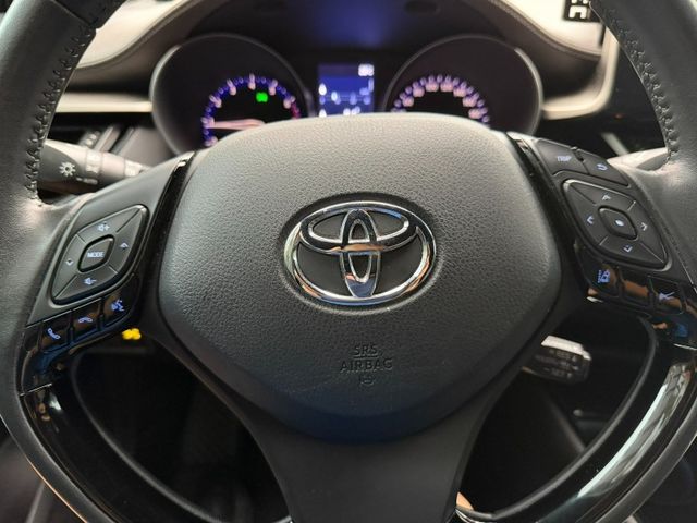 Toyota  C-HR C  第12張相片