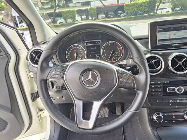 Mercedes-Benz/賓士   B-CLASS  B180  第13張相片