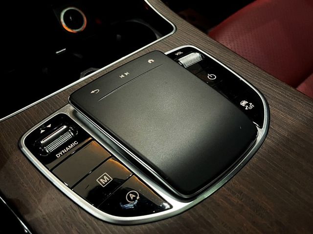 Mercedes-Benz/賓士 GLC300  第17張相片