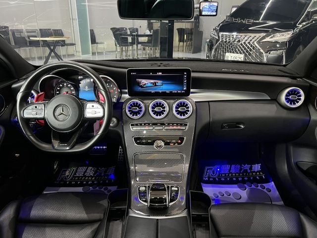 Mercedes-Benz/賓士 C300  第11張相片