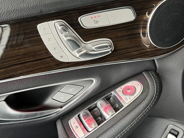 Mercedes-Benz/賓士 C300  第20張相片