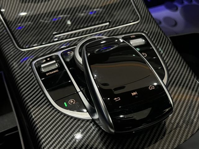 Mercedes-Benz/賓士 C300  第21張相片