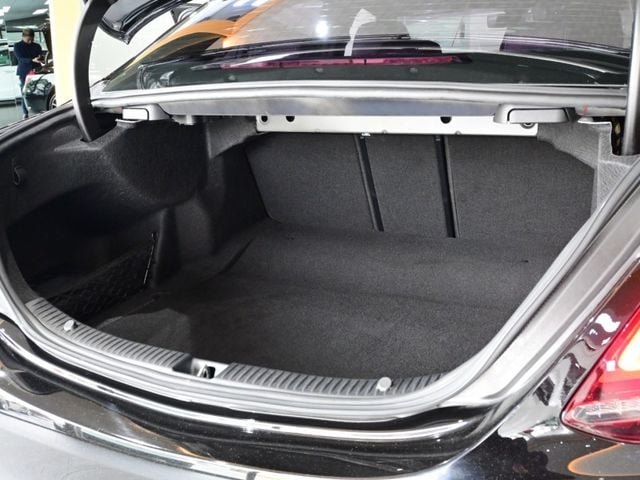Mercedes-Benz/賓士 C300  第1張相片