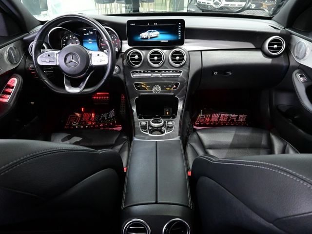 Mercedes-Benz/賓士 C300  第11張相片