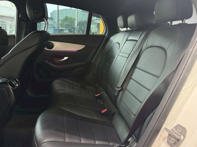 Mercedes-Benz/賓士   第12張相片