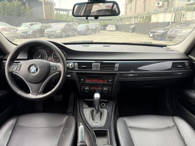 BMW/ 寶馬 318d  第13張相片