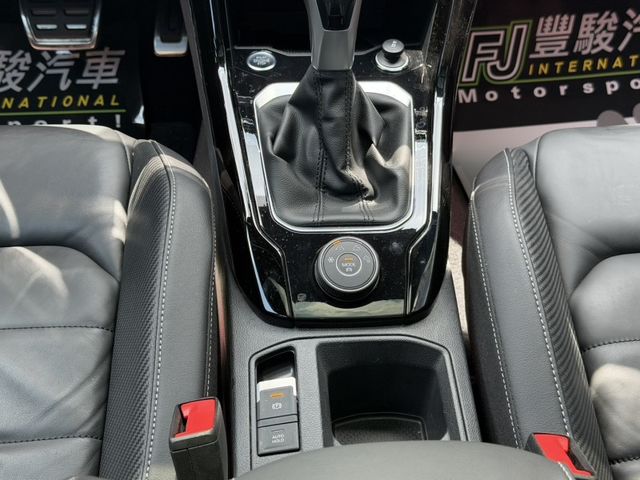 Volkswagen 福斯 T-Roc  第24張相片