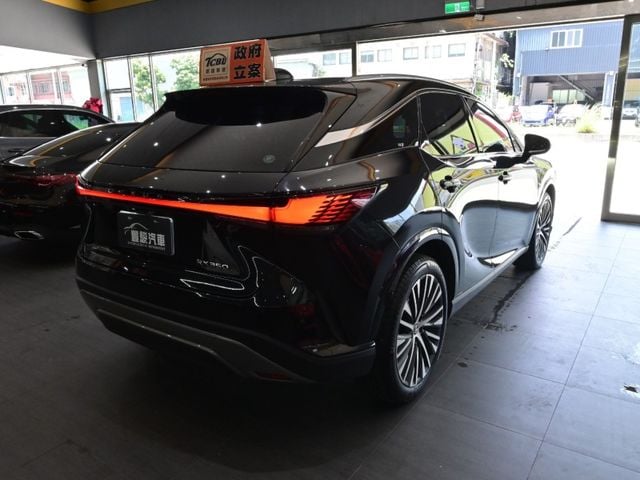 Lexus RX  第2張相片