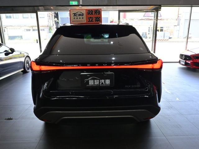 Lexus RX  第3張相片