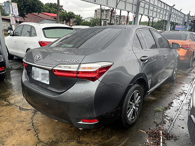 Toyota ALTIS  第5張相片