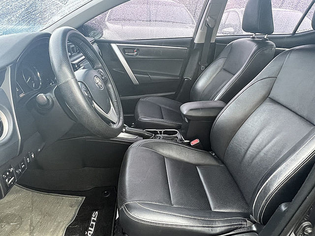 Toyota ALTIS  第10張相片