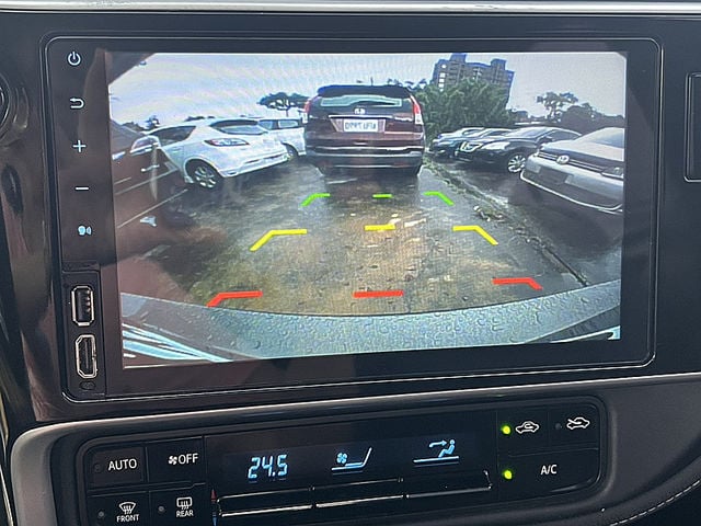 Toyota ALTIS  第14張相片