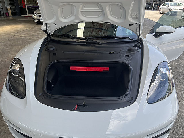 Porsche保時捷 Cayman  第14張相片