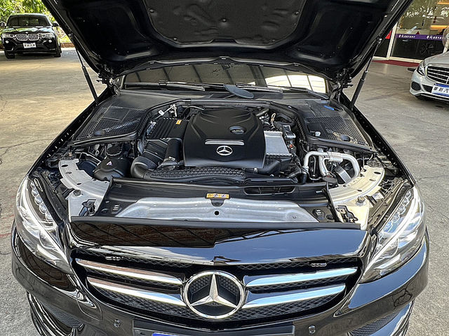 Mercedes-Benz/賓士 C250  第9張相片