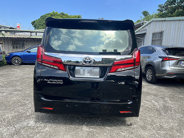 Toyota ALPHARD  第7張相片