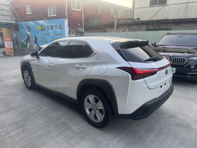 Lexus  UX250h 2024 Lexus UX 300h 豪  第10張相片