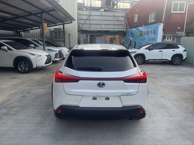 Lexus  UX250h 2024 Lexus UX 300h 豪  第11張相片