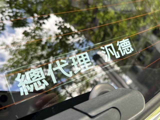 MINI  Countryman  第16張相片