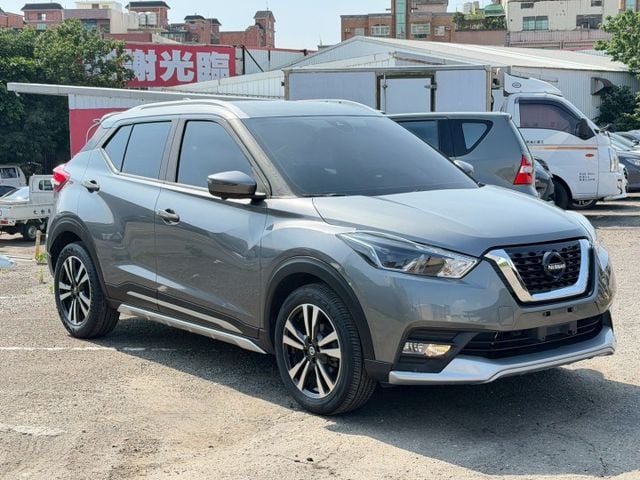好停車、好保養、省油、外型又有休旅感的代步車，這台 Nissan Kicks 很適合。  第2張相片