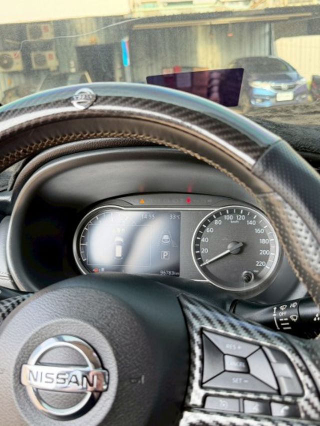 好停車、好保養、省油、外型又有休旅感的代步車，這台 Nissan Kicks 很適合。  第7張相片