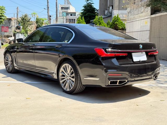 SUM認證車＋三大保證！BMW 750Li G12 4WD｜實車實價 旗艦配備大空間｜歡迎現場試駕  第4張相片