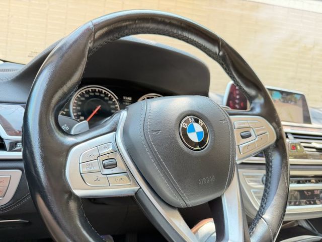 SUM認證車＋三大保證！BMW 750Li G12 4WD｜實車實價 旗艦配備大空間｜歡迎現場試駕  第11張相片