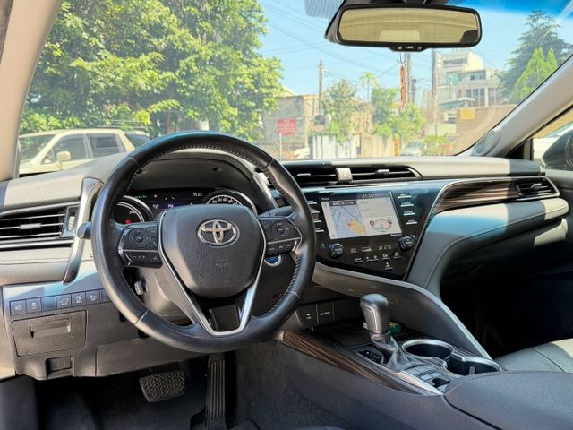 【SUM第三方認證車】2018年 TOYOTA CAMRY 2.5 油電尊爵｜全車原版件｜僅跑9.1萬公里 首選旗艦房車  第5張相片