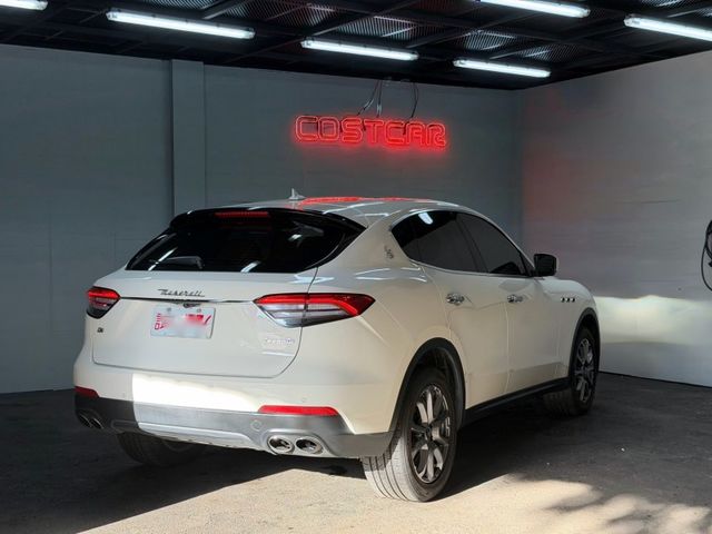 Maserati 瑪莎拉蒂 Levante  第3張相片