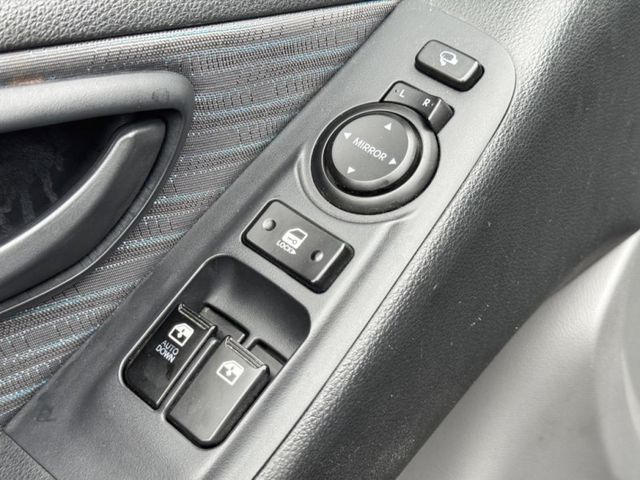 Hyundai Starex  第14張相片