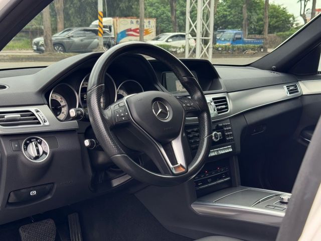 Mercedes-Benz/賓士 E-CLASS  第9張相片