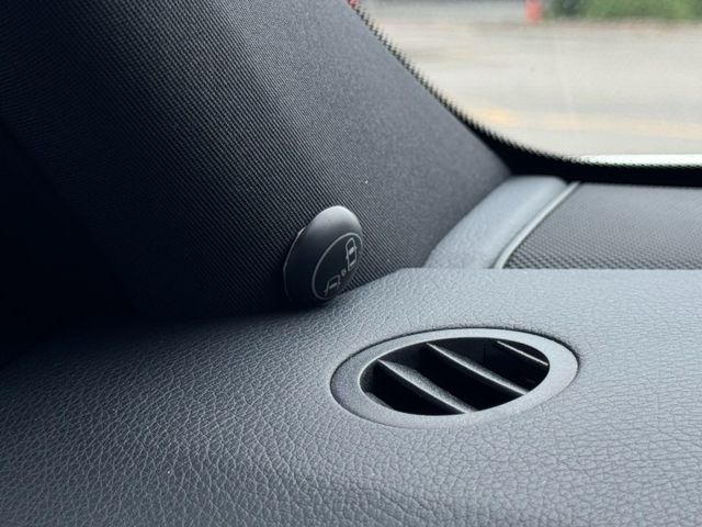 Mercedes-Benz/賓士 E-CLASS  第20張相片