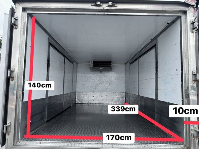 Hino 300  第7張相片