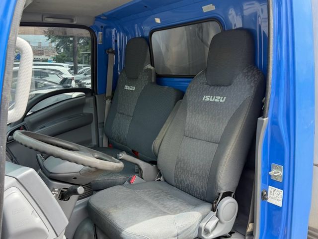 Isuzu Elf(一路發)  第7張相片