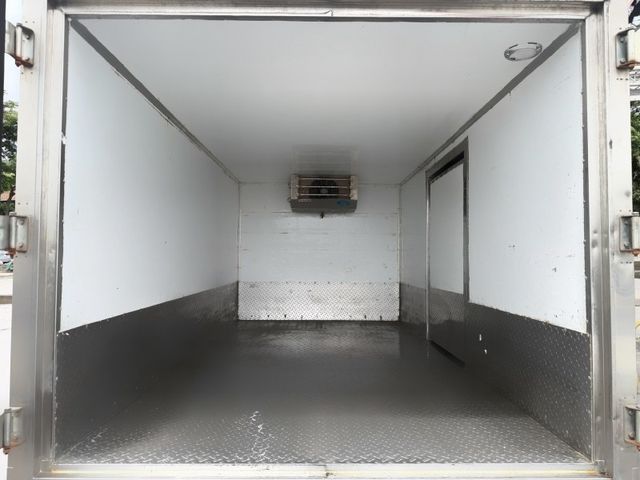Isuzu Elf(一路發)  第14張相片