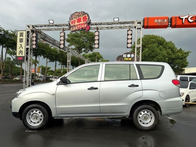 Mitsubishi Zinger  第5張相片