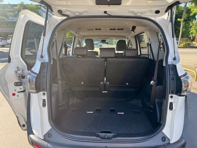 Toyota SIENTA  第3張相片