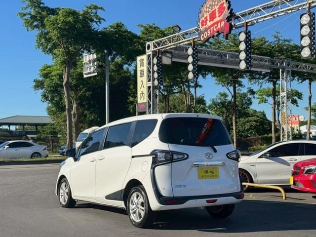 Toyota SIENTA  第6張相片