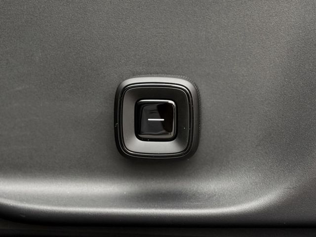 Volvo XC40  第3張相片
