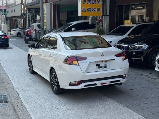 MITSUBISHI三菱 LANCER  第2張相片