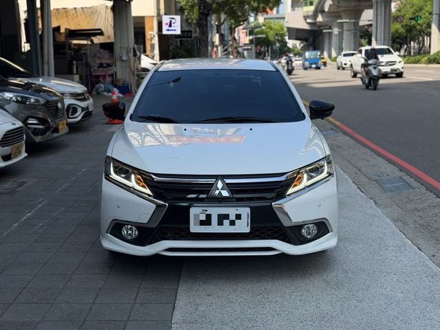 MITSUBISHI三菱 LANCER  第3張相片